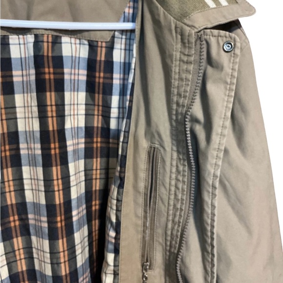 Men’s Jacket - Picture 3 of 4